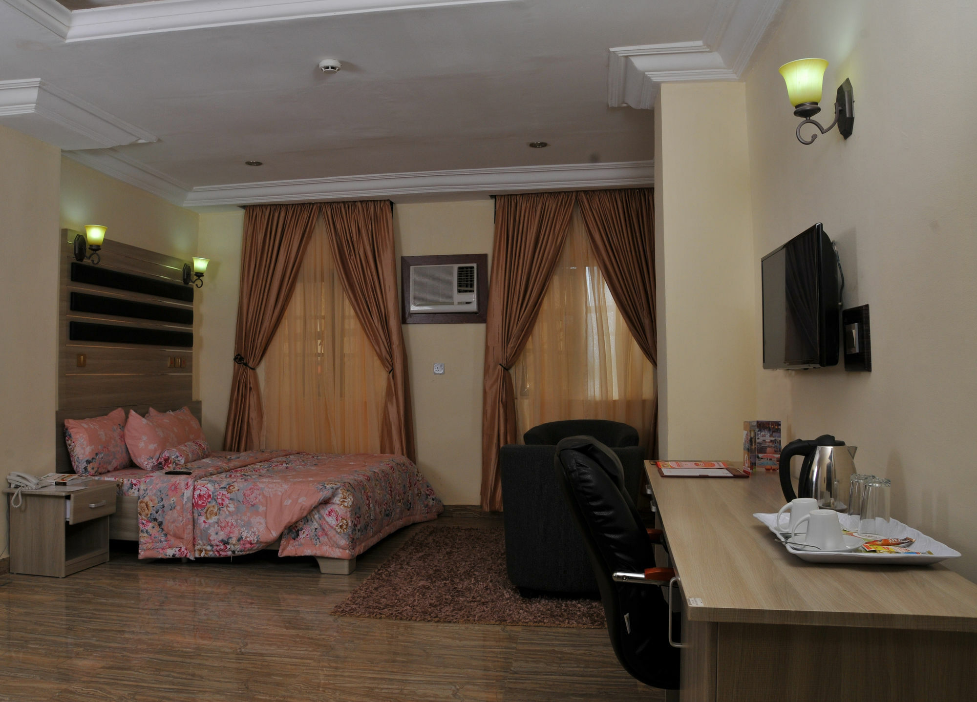 Hotel De Bently Abuja Buitenkant foto