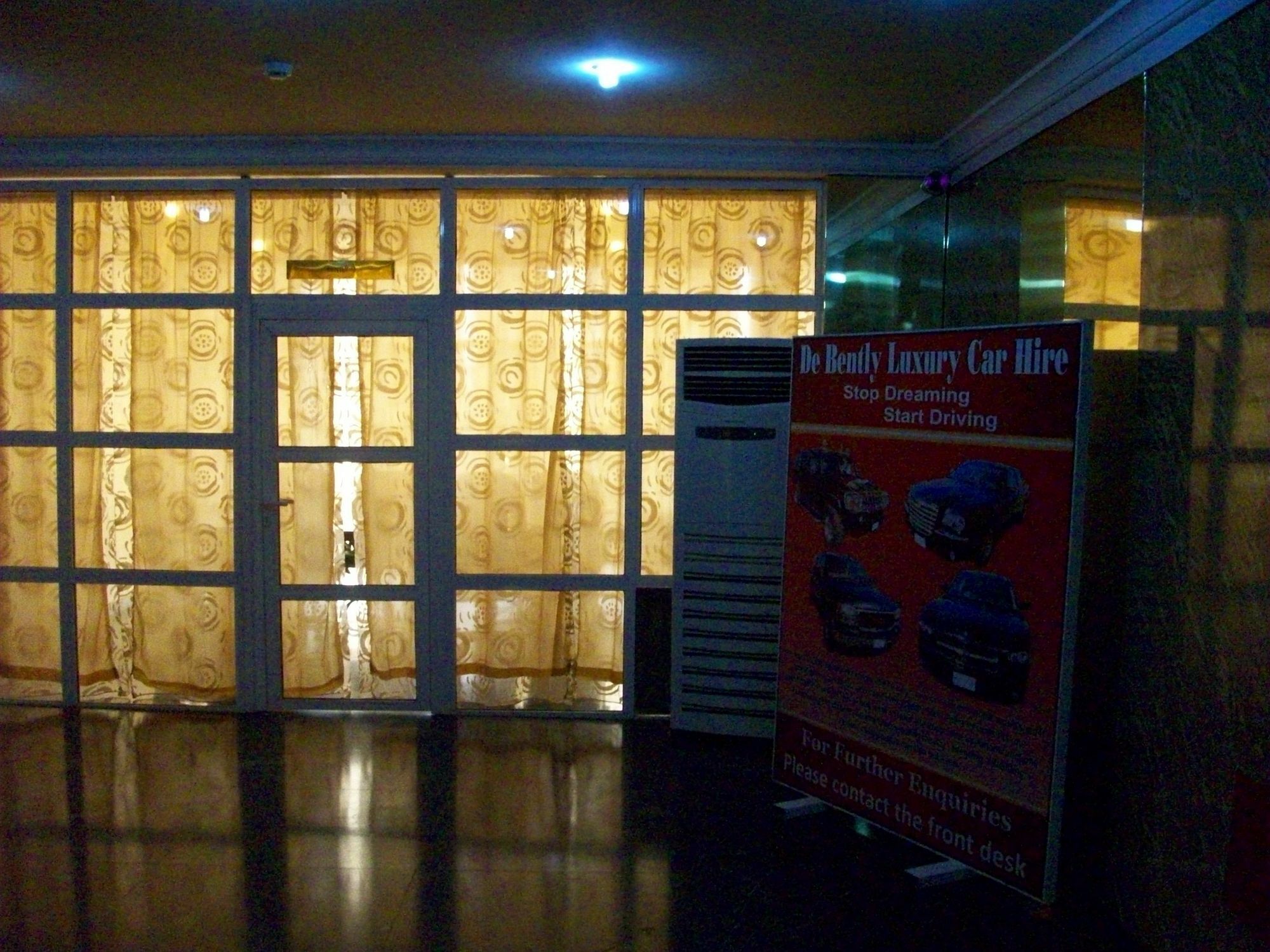 Hotel De Bently Abuja Buitenkant foto
